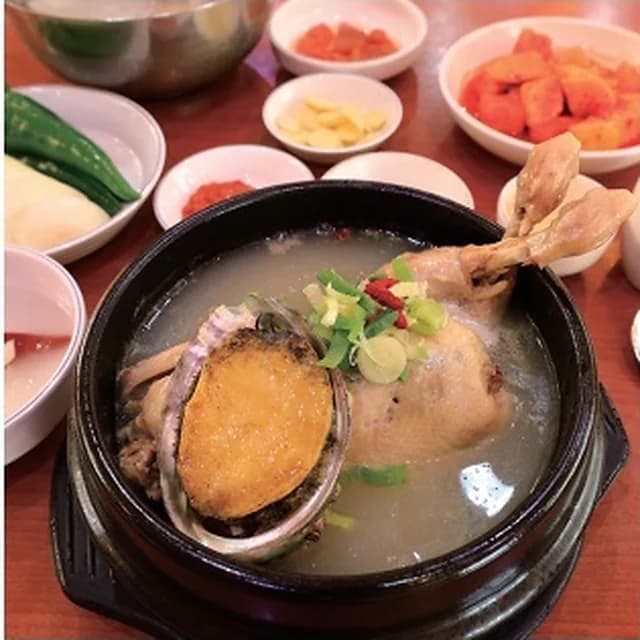 Gungjung Samgyetang